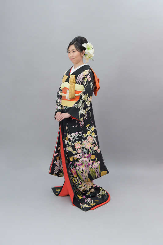 婚礼衣装 フォトウエディング 引き振袖 作家物「紀一郎」牡丹柄 赤