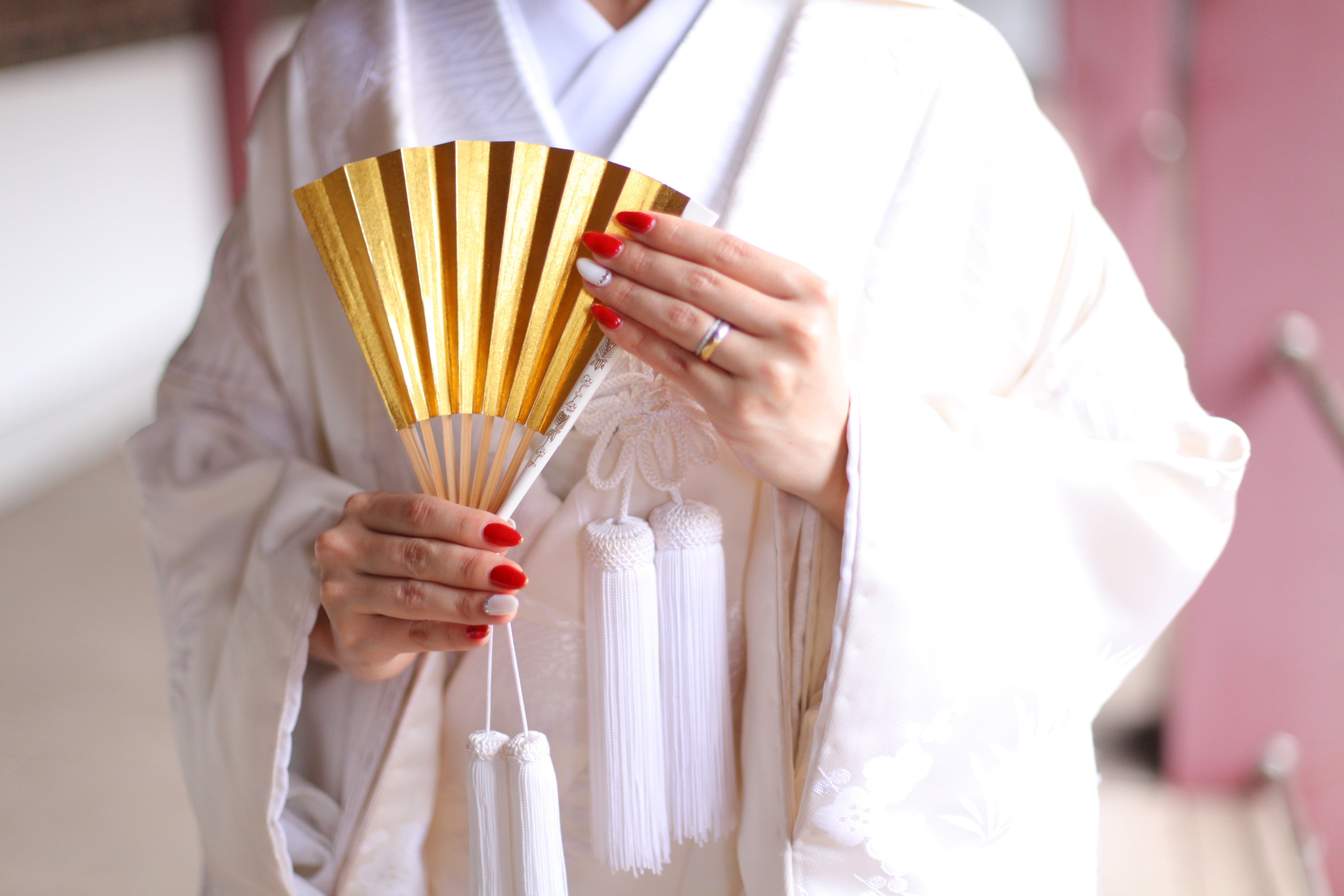 和装前撮りで使える人気アイテム選 和装で挙げる結婚式 前撮り撮影の華雅苑 和装前撮りで使える人気アイテム選 和装で挙げる結婚式 前撮り撮影の華雅苑